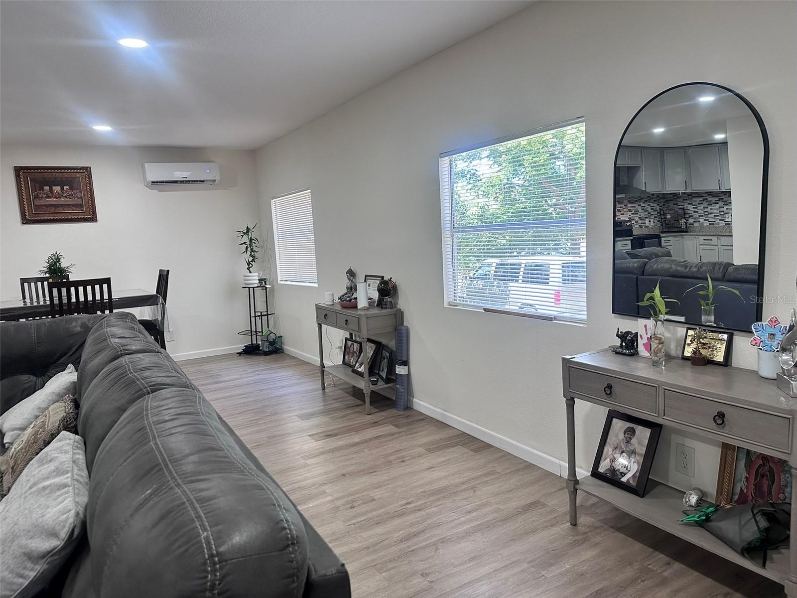 6606 CORBIN LN — photo 9