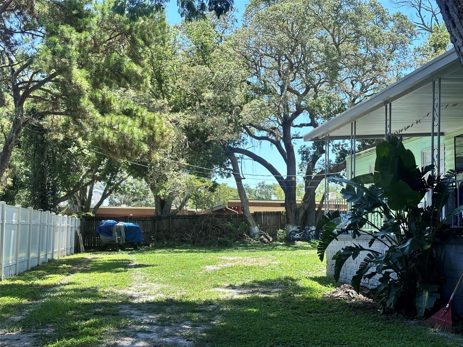 6606 CORBIN LN — photo 37
