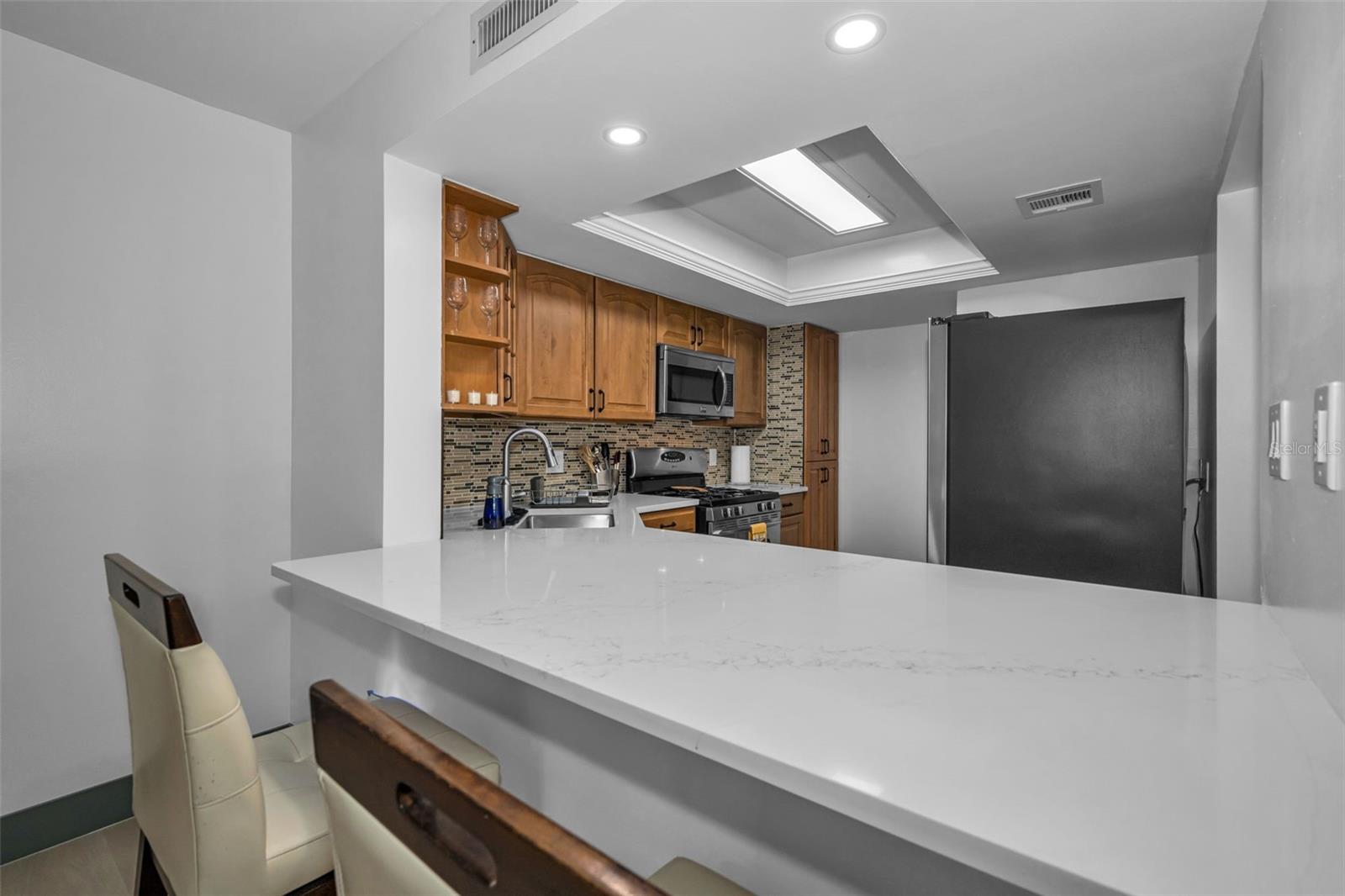 5400 PARK ST N #303 — photo 5