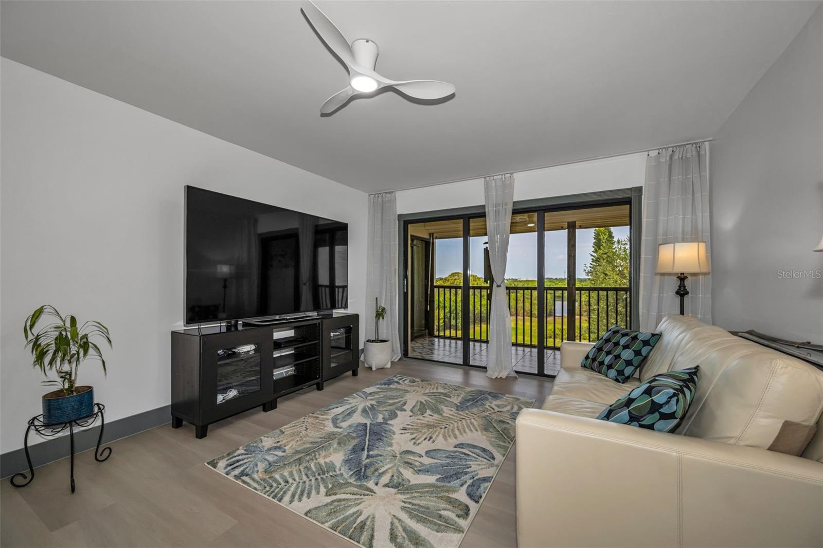 5400 PARK ST N #303 — photo 4
