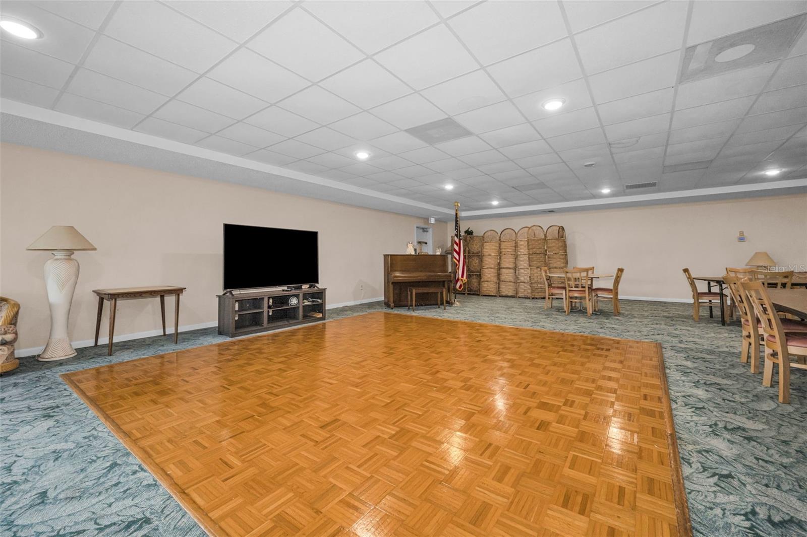 5400 PARK ST N #303 — photo 40