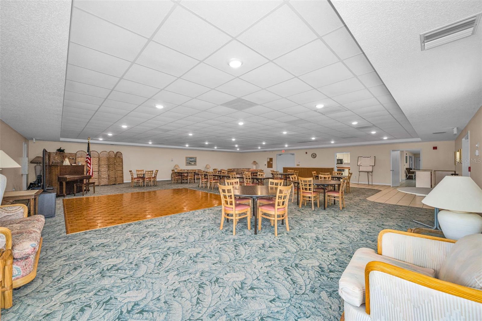 5400 PARK ST N #303 — photo 41