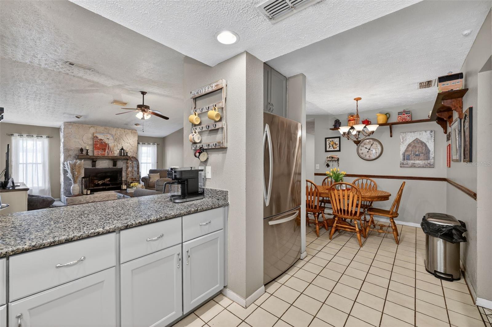 2713 WILLOW OAKS DR — photo 9