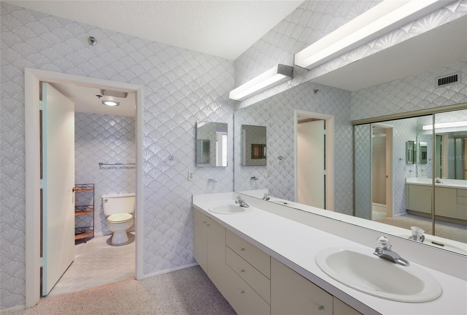 1095 GULF OF MEXICO DR #102 — photo 19