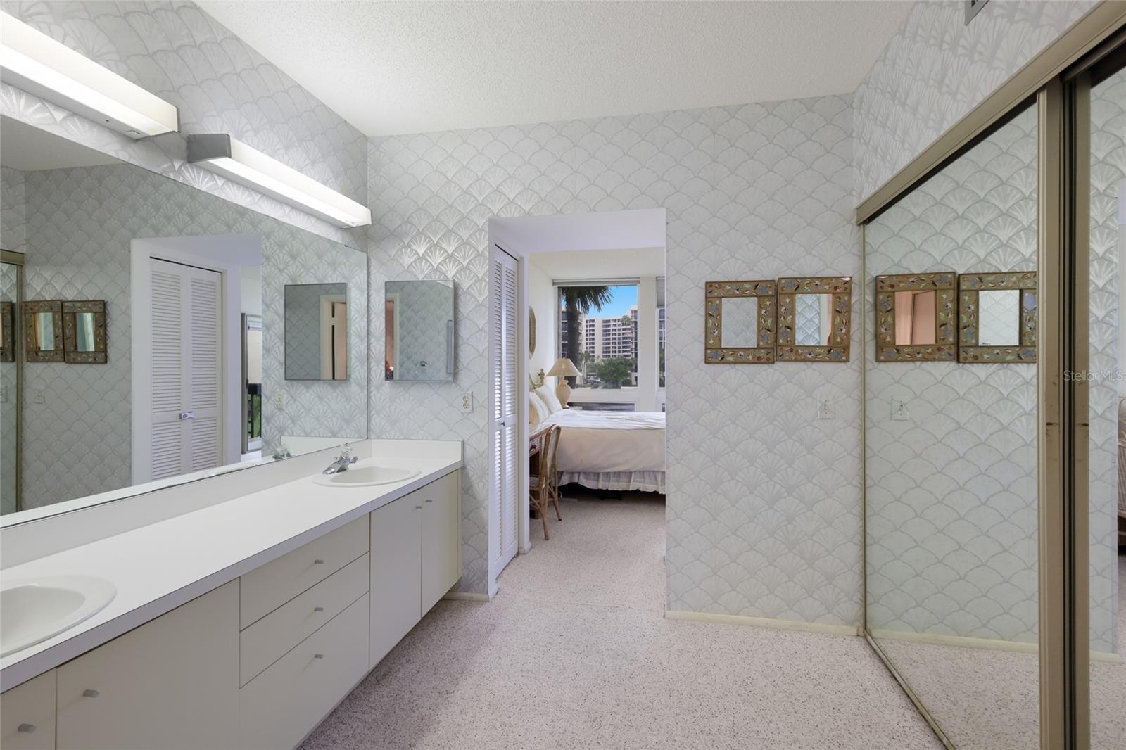 1095 GULF OF MEXICO DR #102 — photo 18