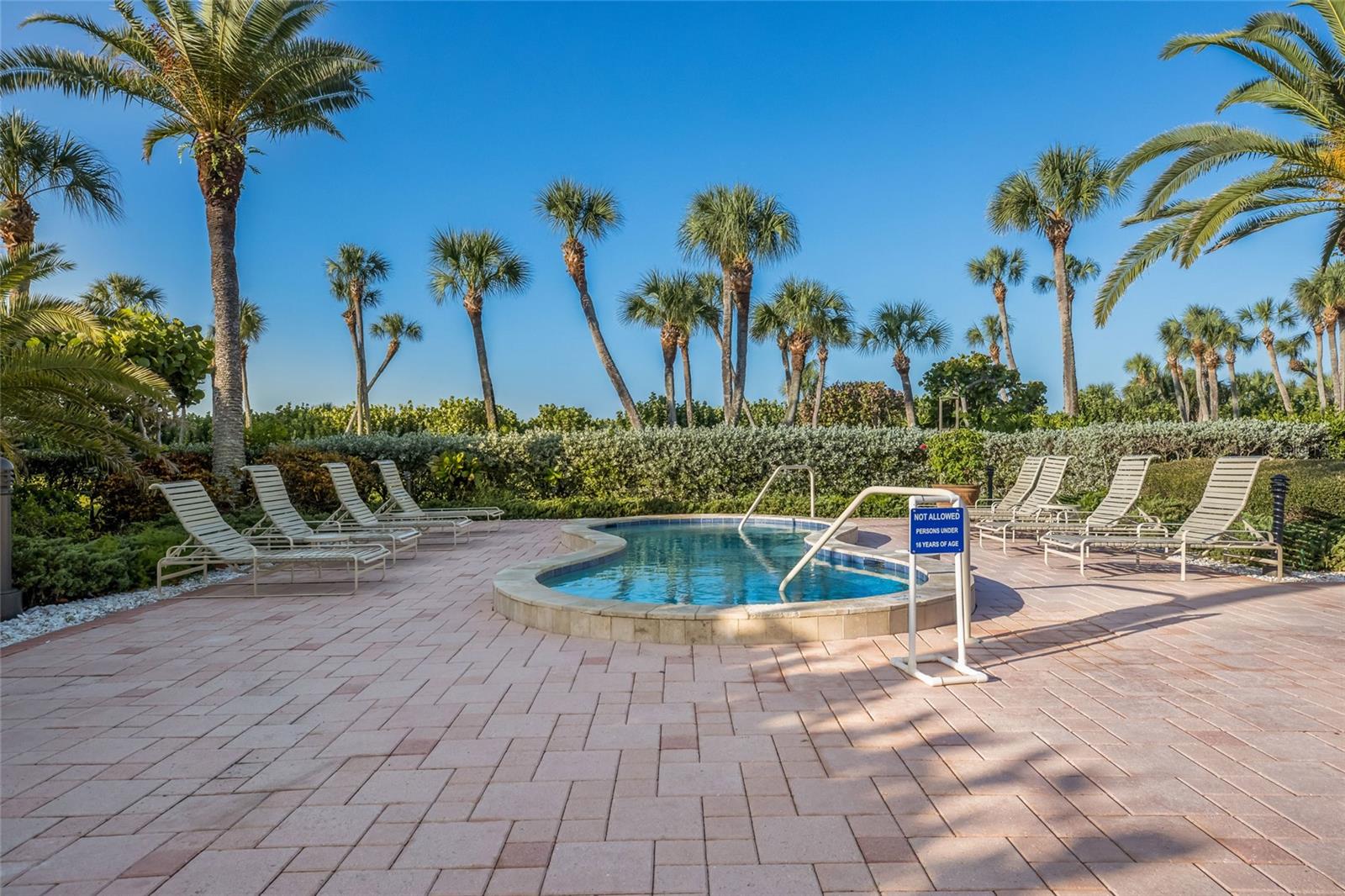 1095 GULF OF MEXICO DR #102 — photo 32