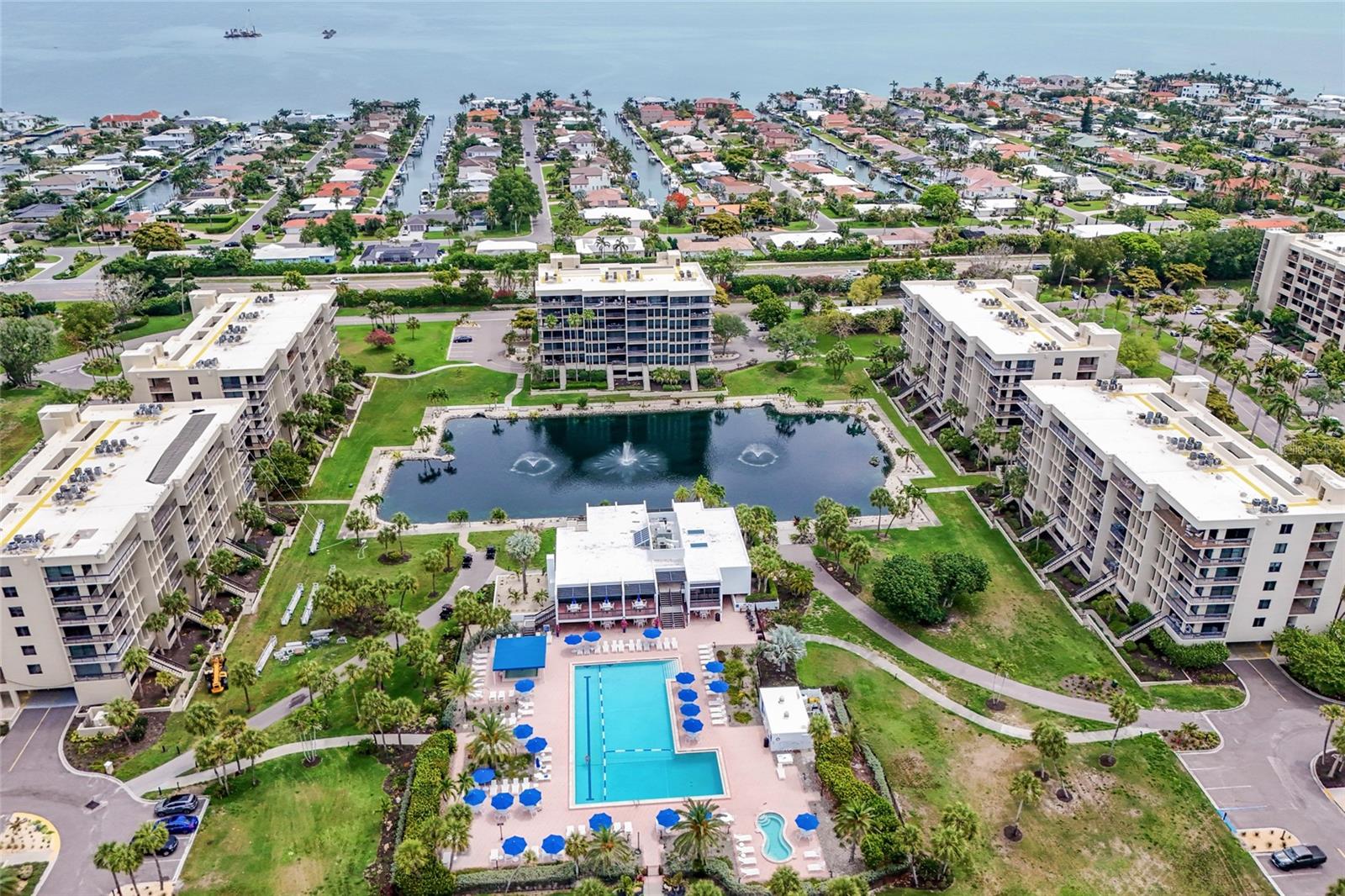 1095 GULF OF MEXICO DR #102 — photo 37