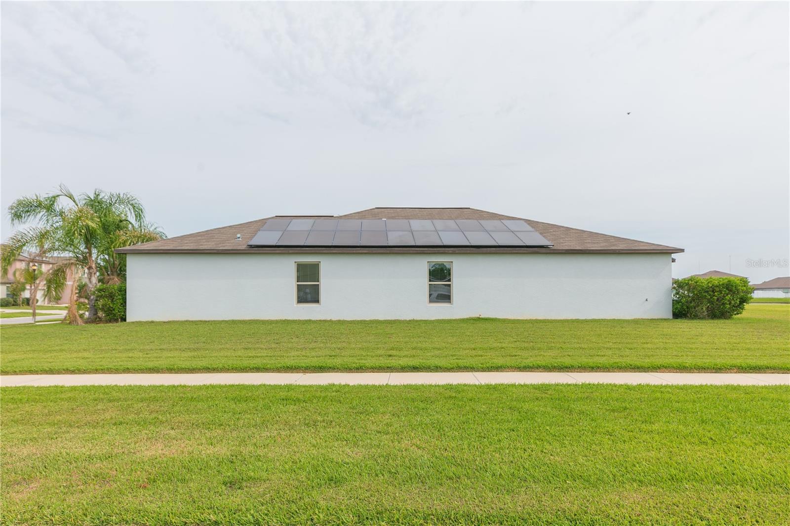 13608 WILLOW BLUESTAR LOOP — photo 33