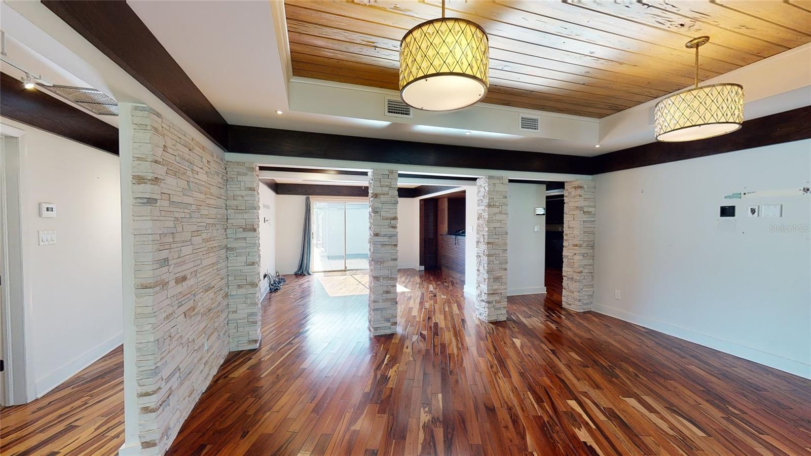 218 S MATANZAS AVE — photo 15