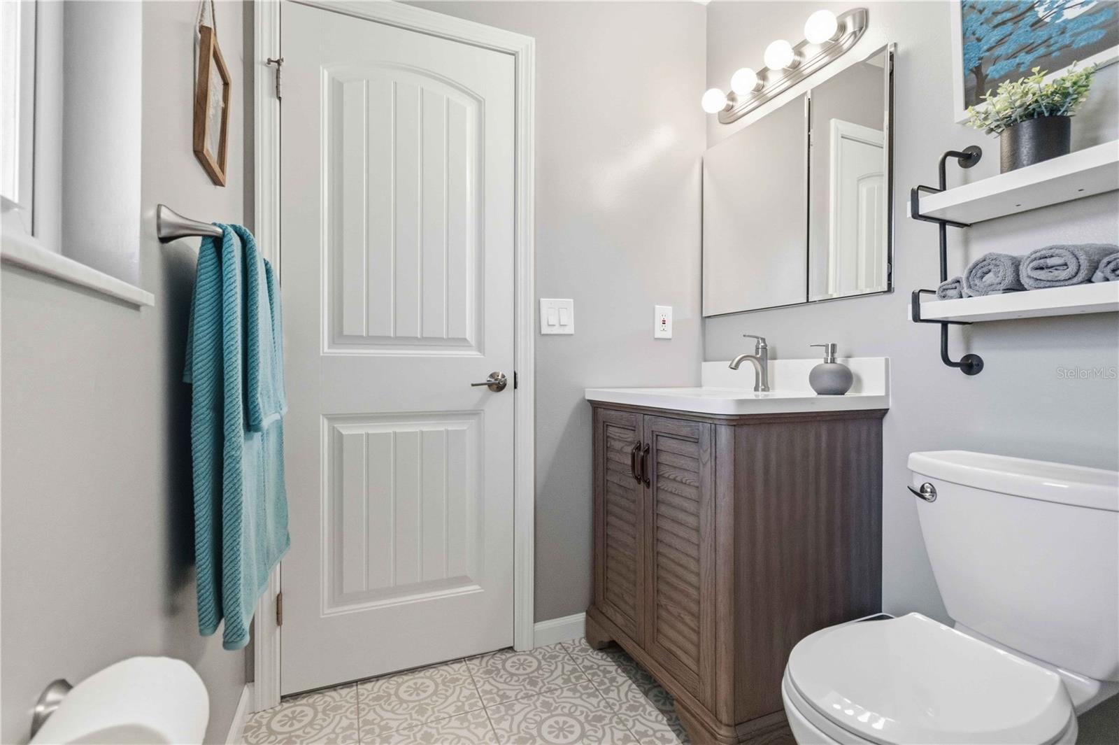 3303 CAMBRIDGE AVE — photo 29