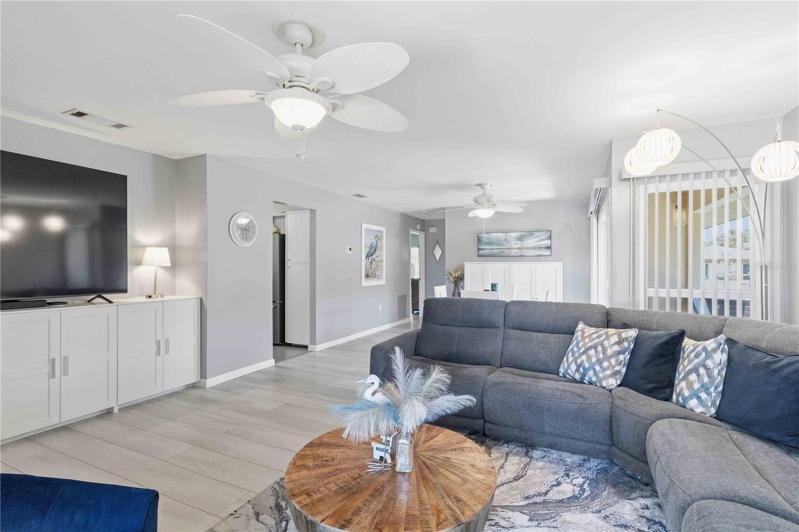 3303 CAMBRIDGE AVE — photo 12