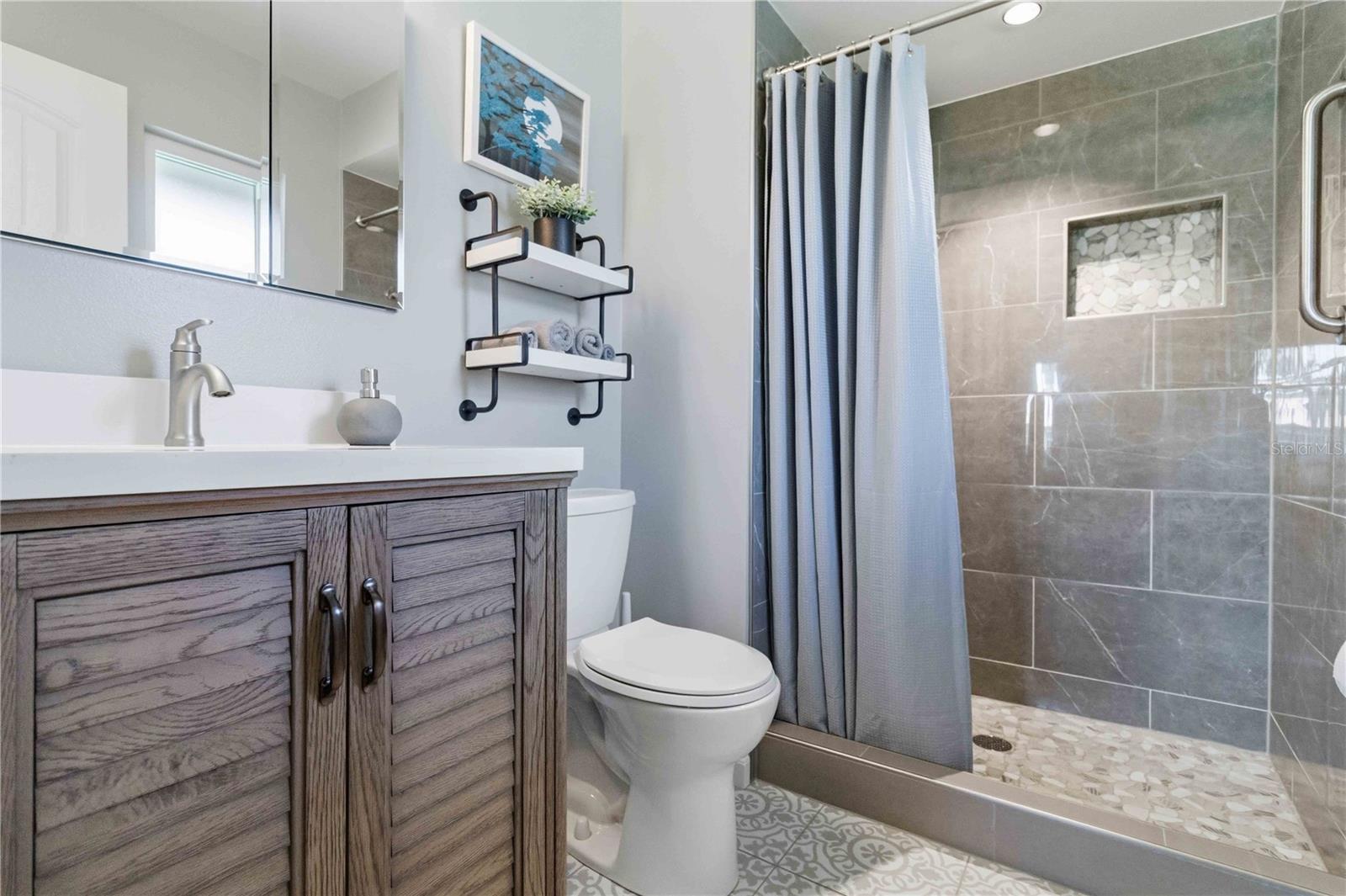 3303 CAMBRIDGE AVE — photo 28