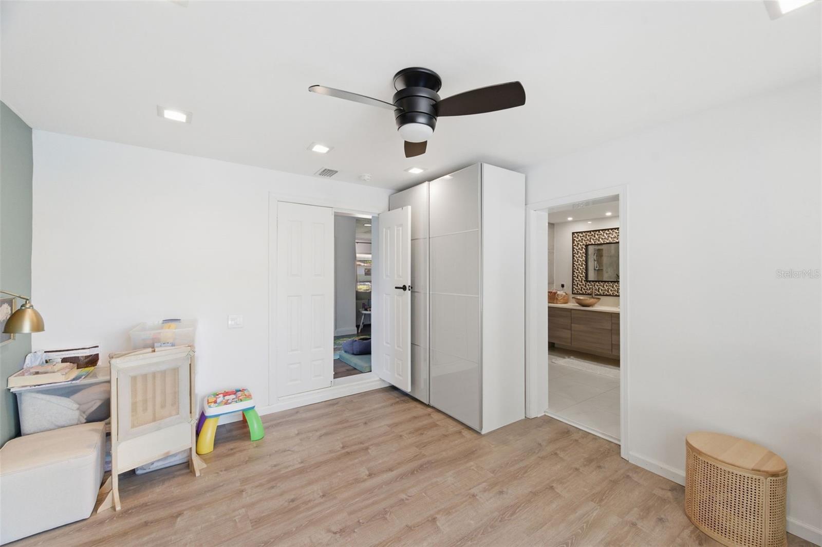 2150 76TH ST N — photo 11