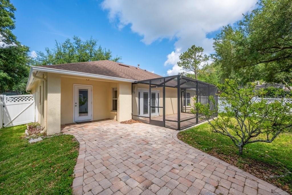 17610 ESPRIT DR — photo 32