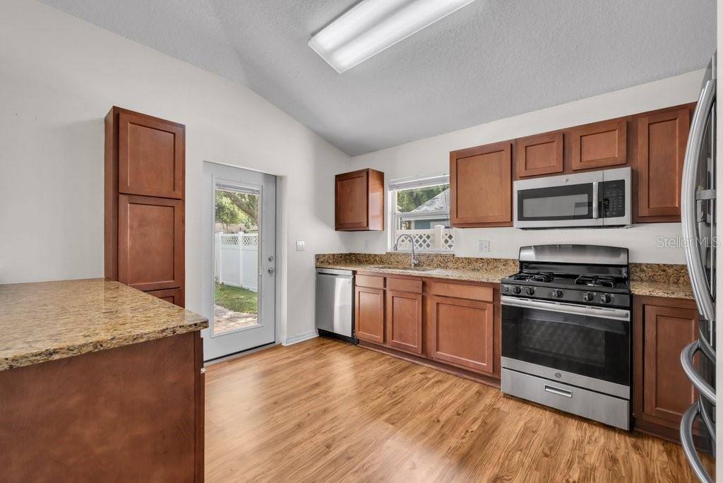 17610 ESPRIT DR — photo 13