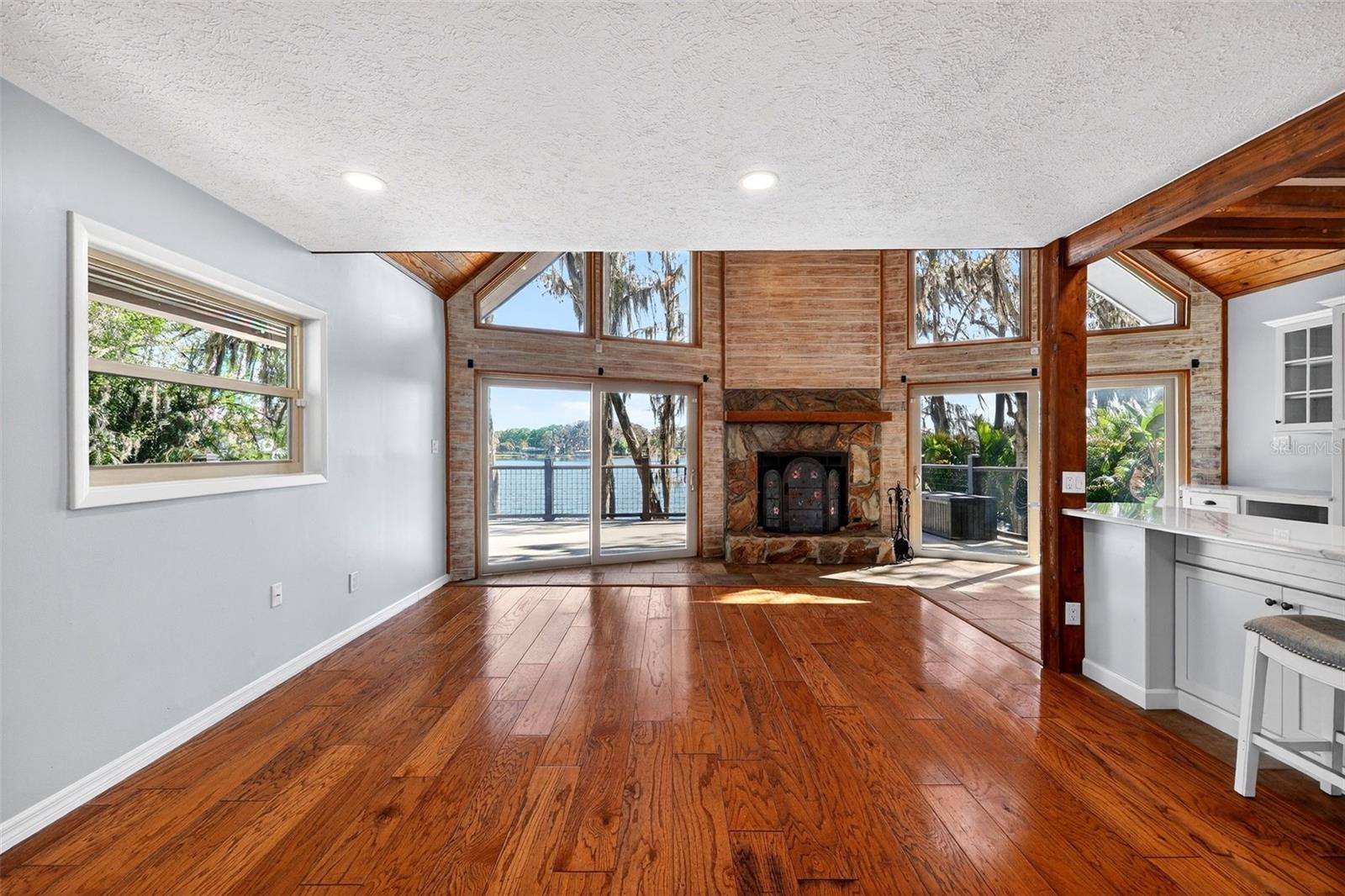 19801 GUNN HWY — photo 17