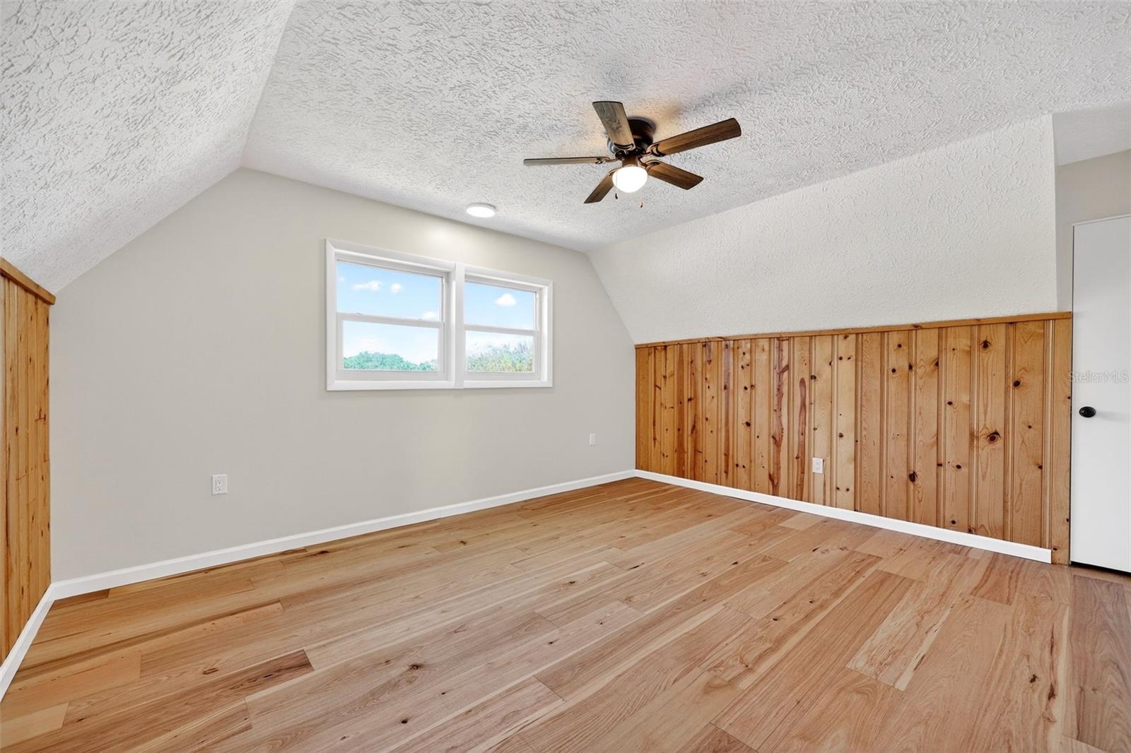 19801 GUNN HWY — photo 43