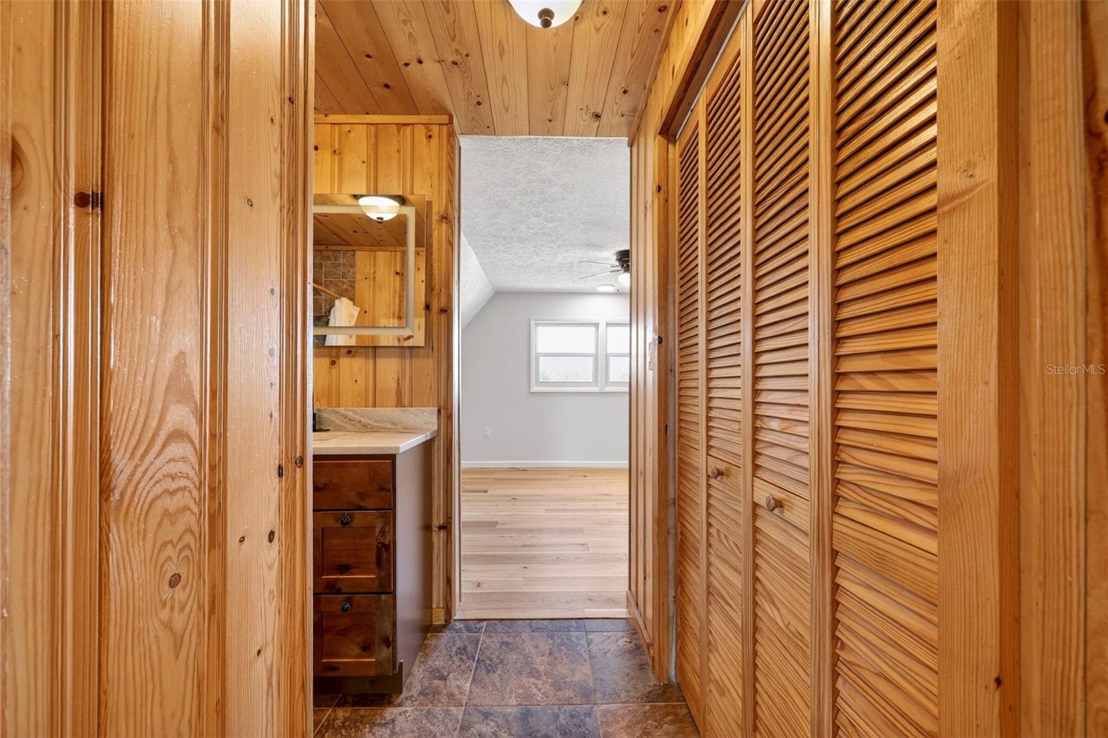 19801 GUNN HWY — photo 41