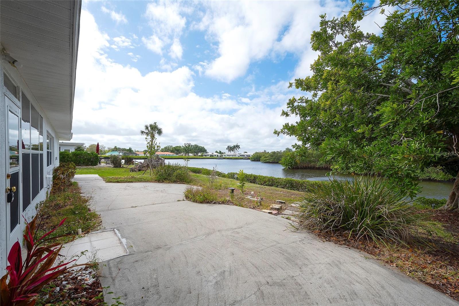 3810 JOYCE DR — photo 25