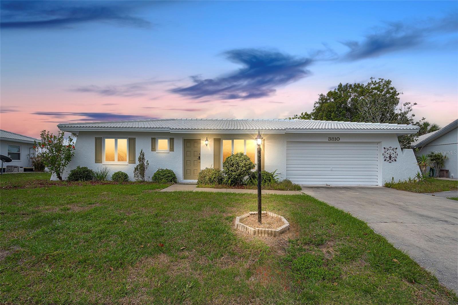 3810 JOYCE DR — photo 2