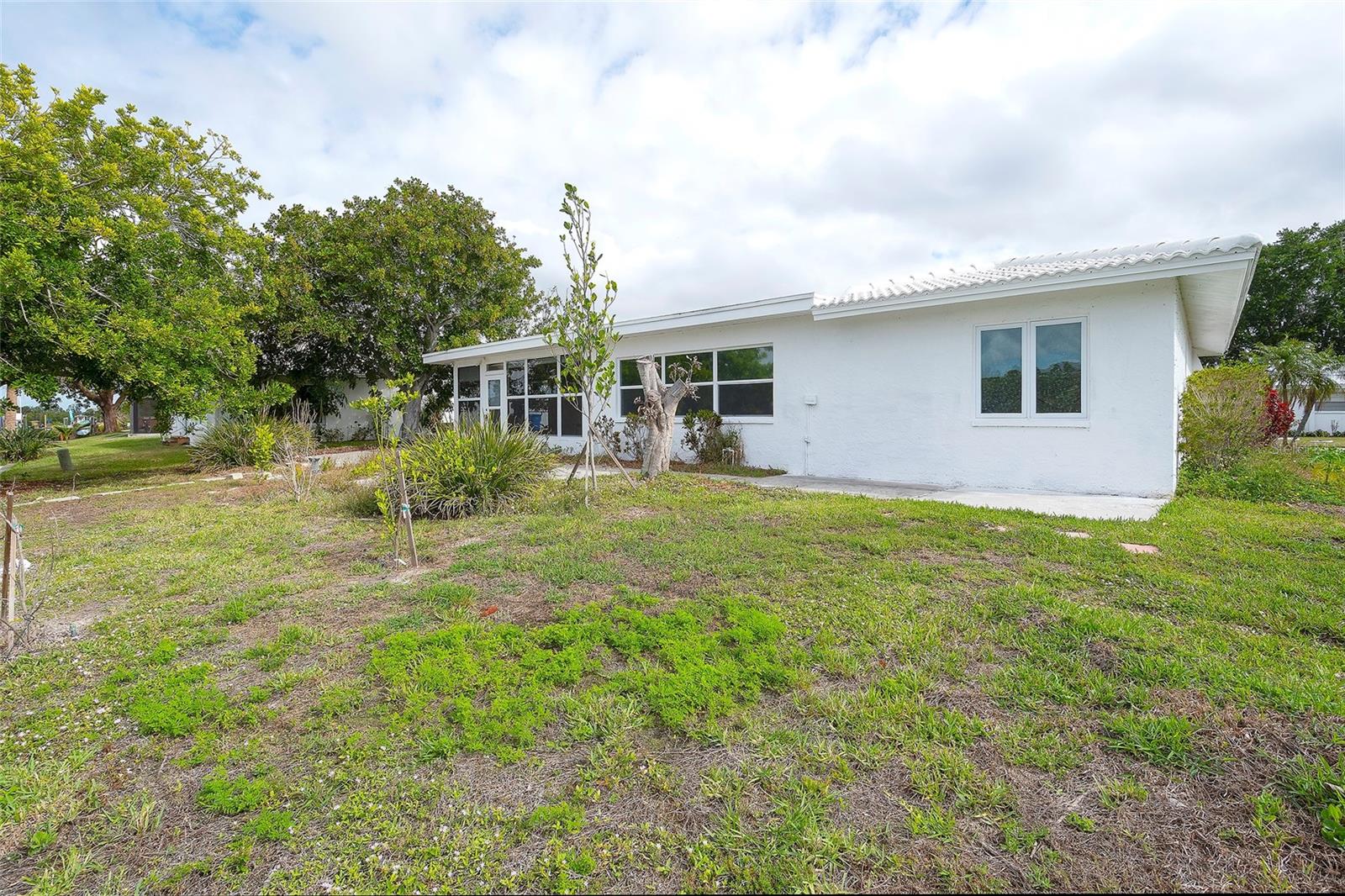 3810 JOYCE DR — photo 23
