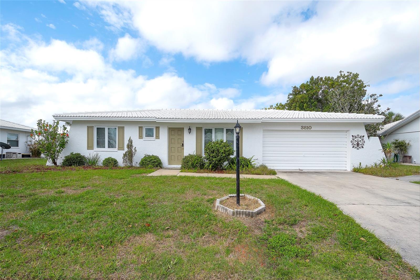 3810 JOYCE DR — photo 3