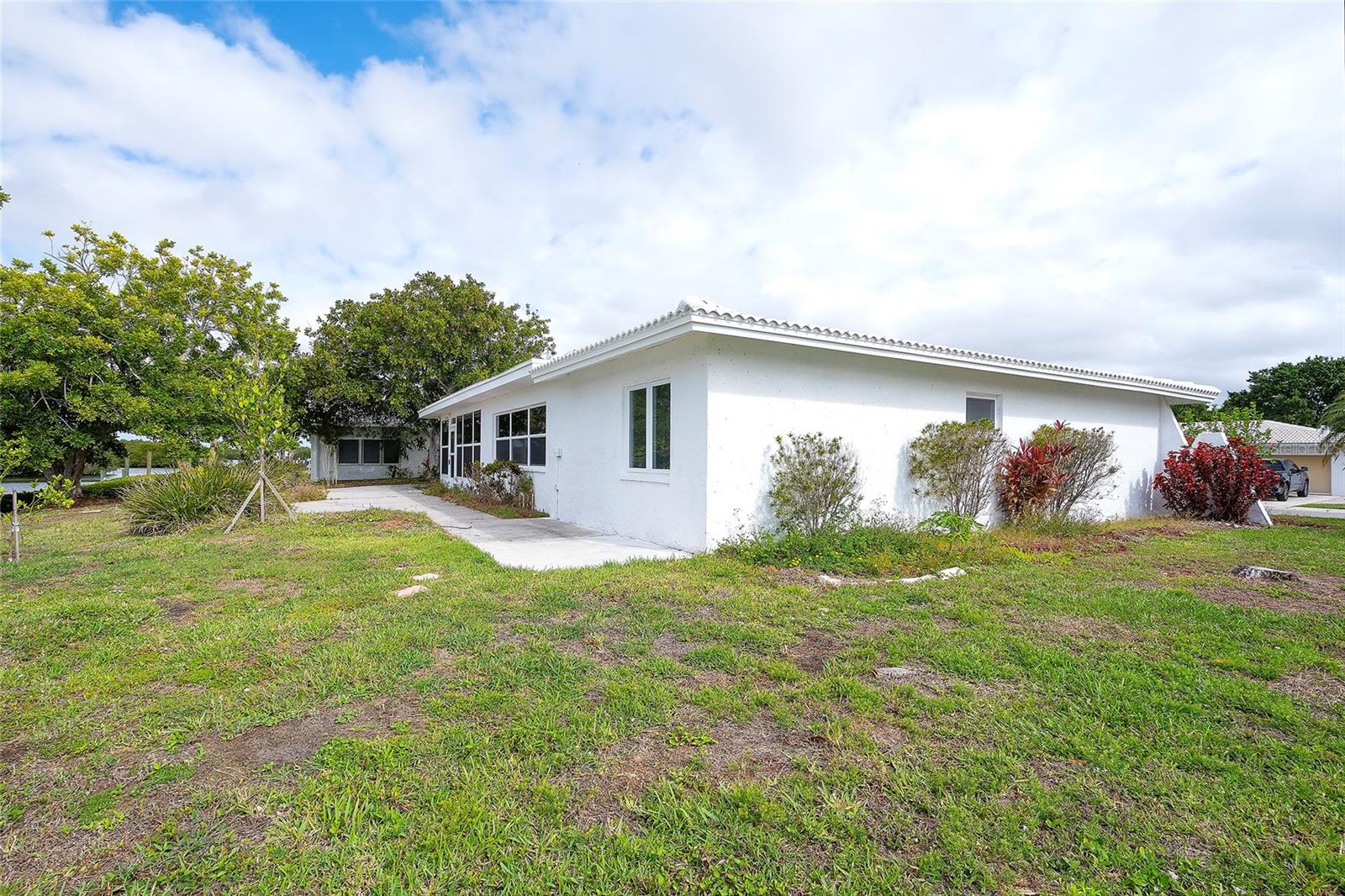 3810 JOYCE DR — photo 24