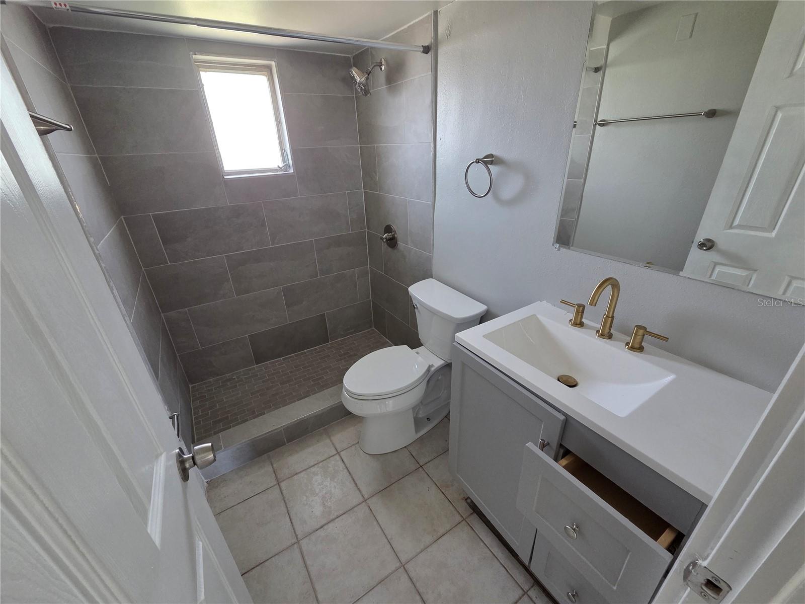 4616 IRENE LOOP — photo 10