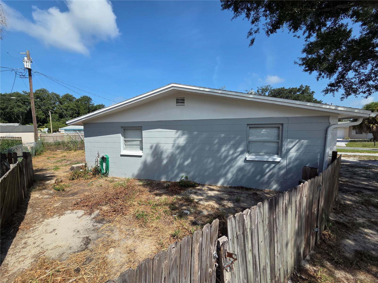 4616 IRENE LOOP — photo 16