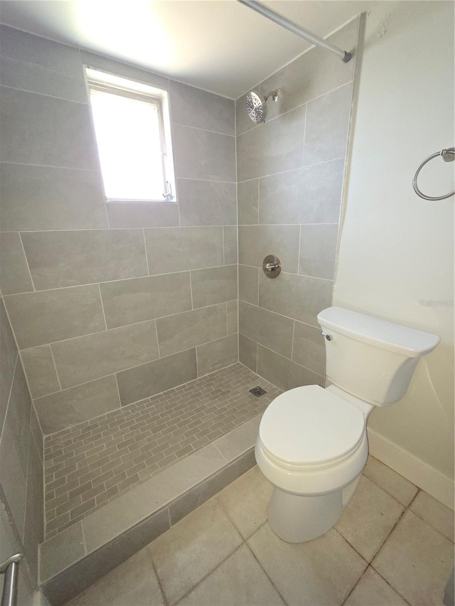 4616 IRENE LOOP — photo 11