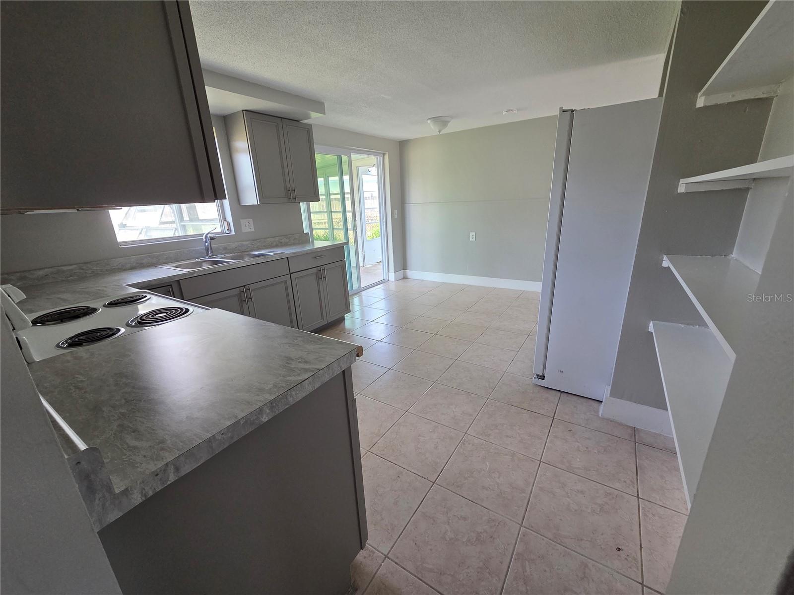 4616 IRENE LOOP — photo 14