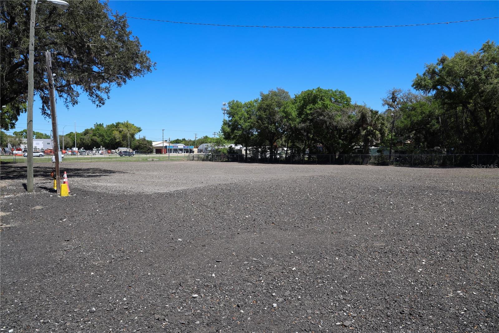 11703 N US 301 HWY — photo 16