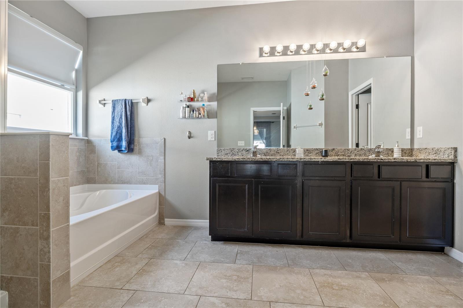 5453 SUNCATCHER DR — photo 21