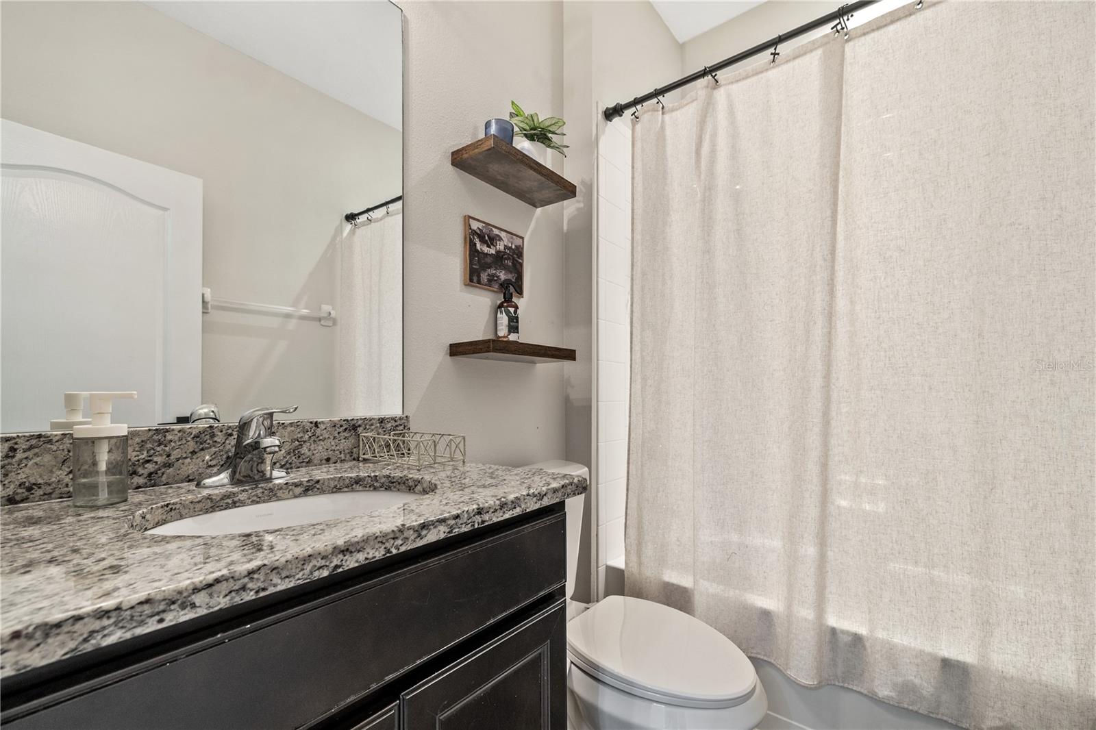 5453 SUNCATCHER DR — photo 27