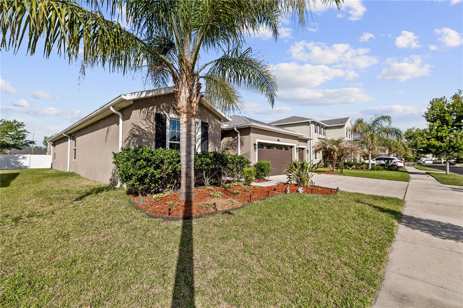 5453 SUNCATCHER DR — photo 3