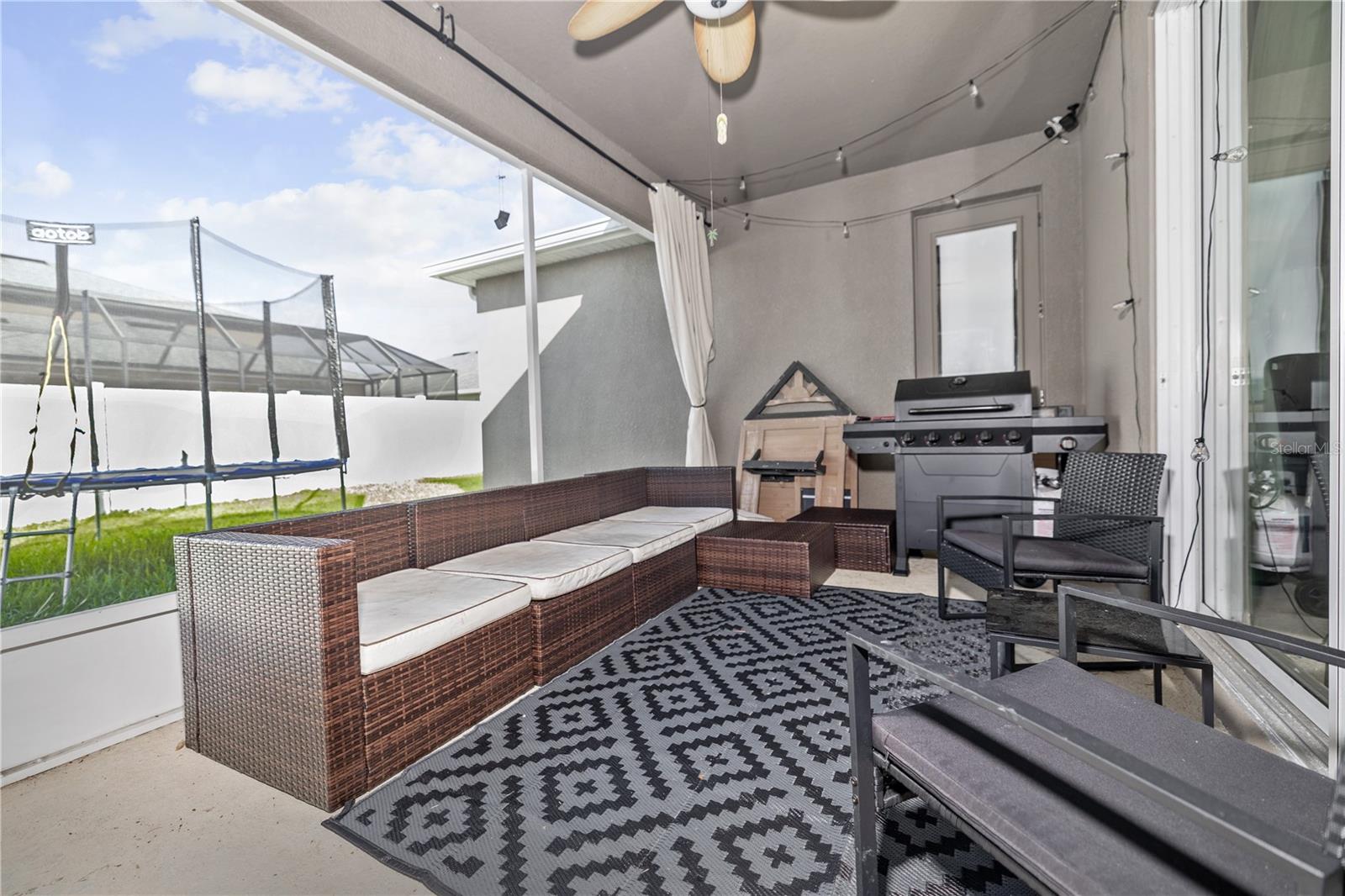 5453 SUNCATCHER DR — photo 31