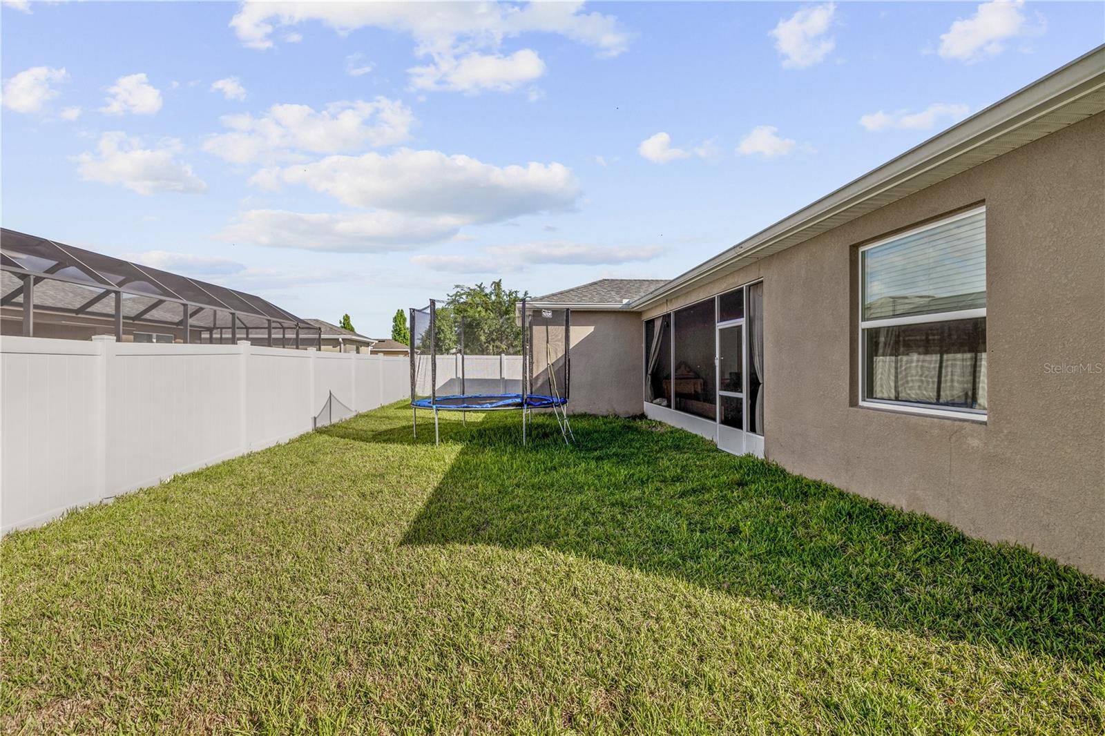 5453 SUNCATCHER DR — photo 34