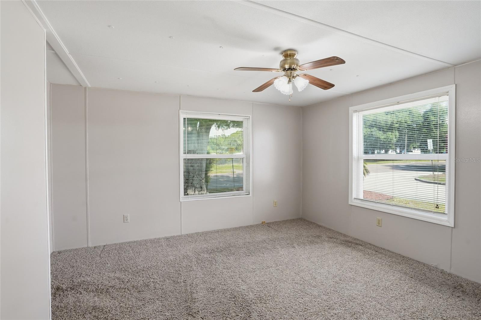 3933 SARAH DR — photo 18
