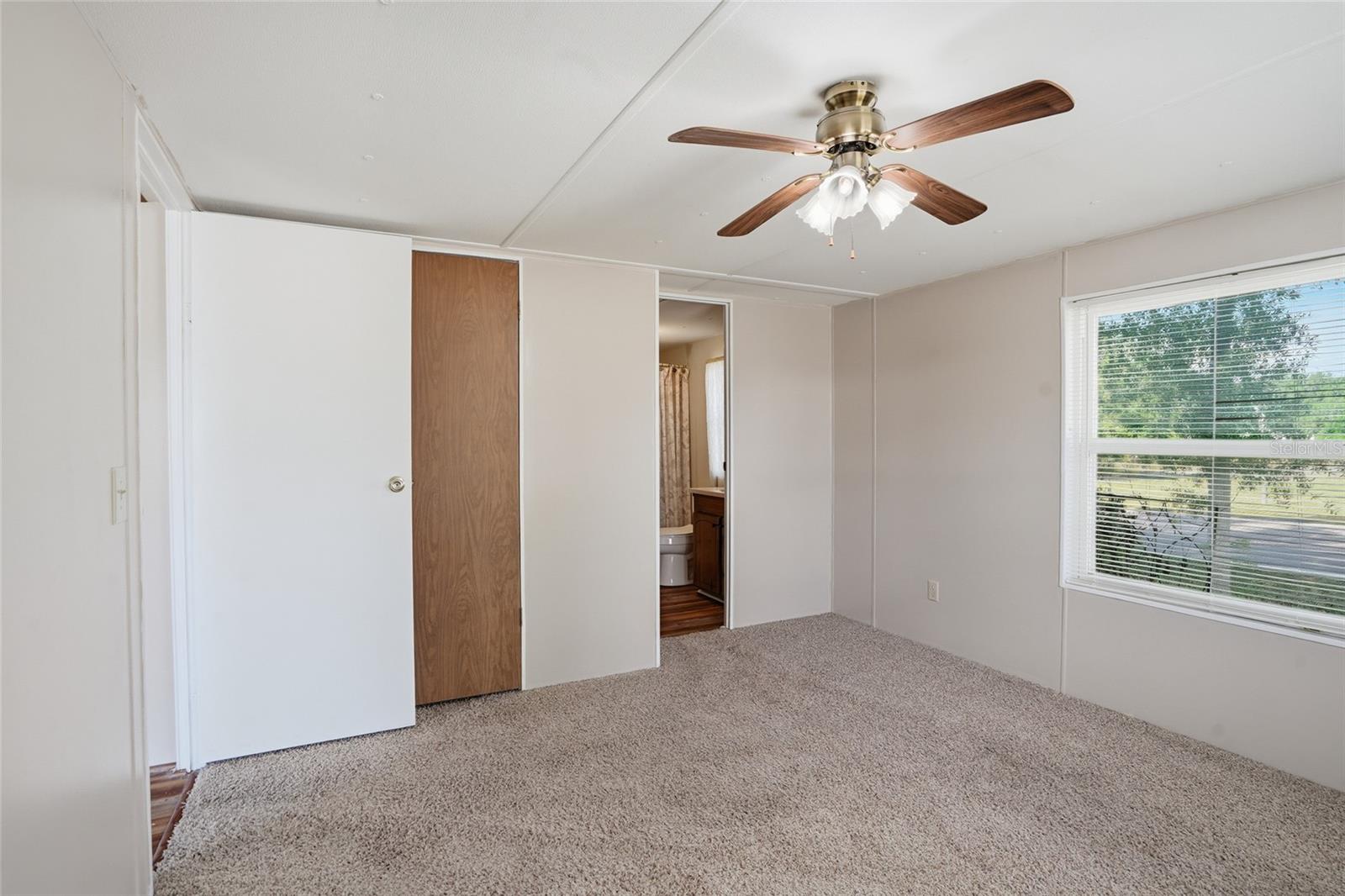 3933 SARAH DR — photo 19