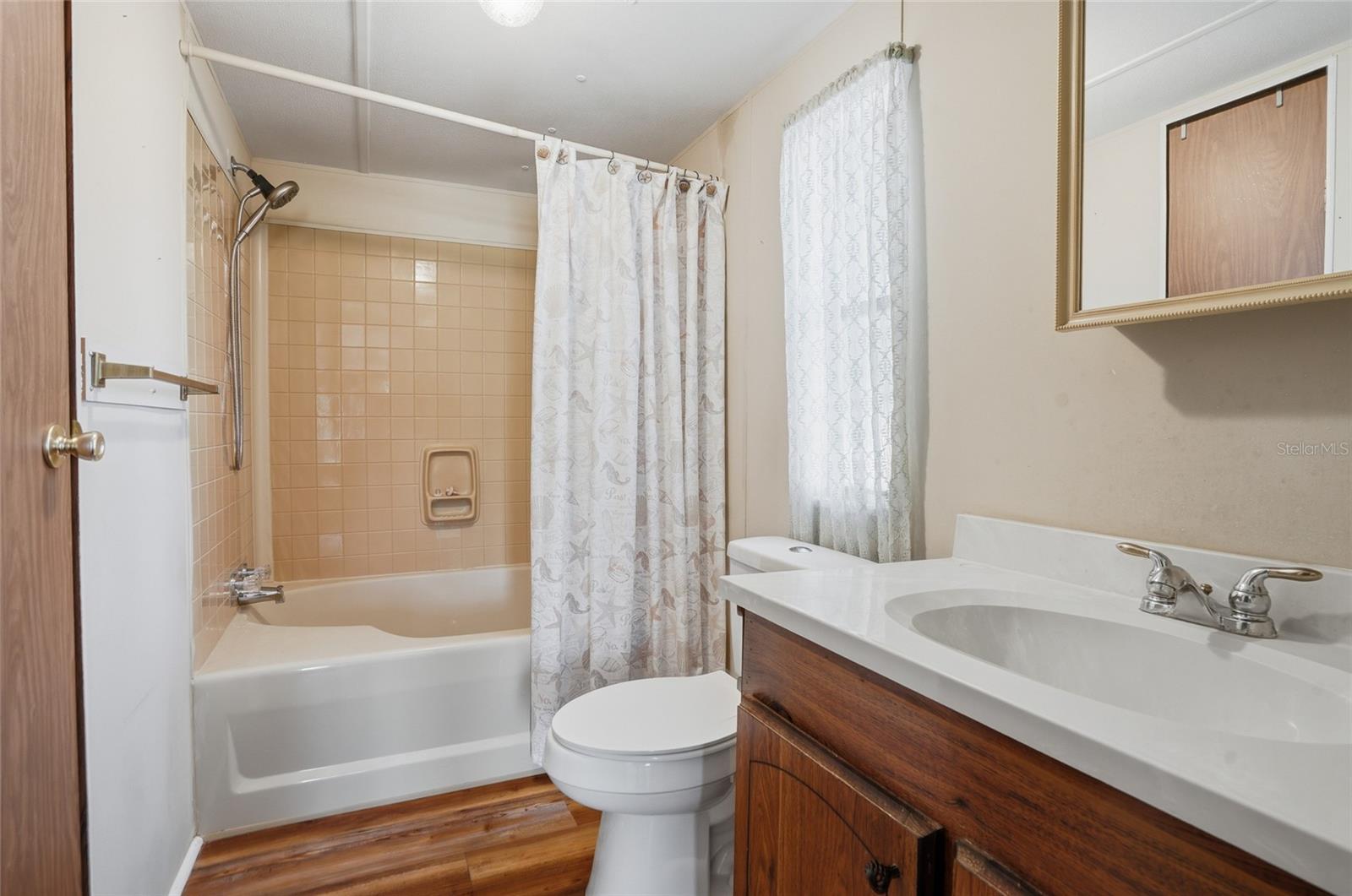 3933 SARAH DR — photo 20