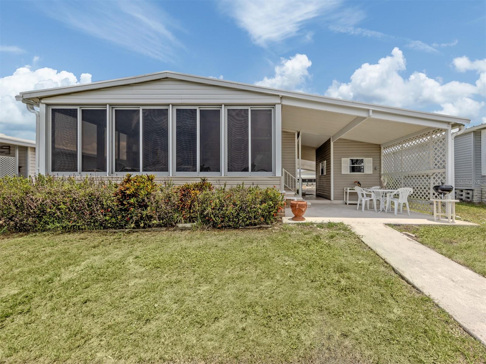 132 MARTINIQUE RD — photo 27