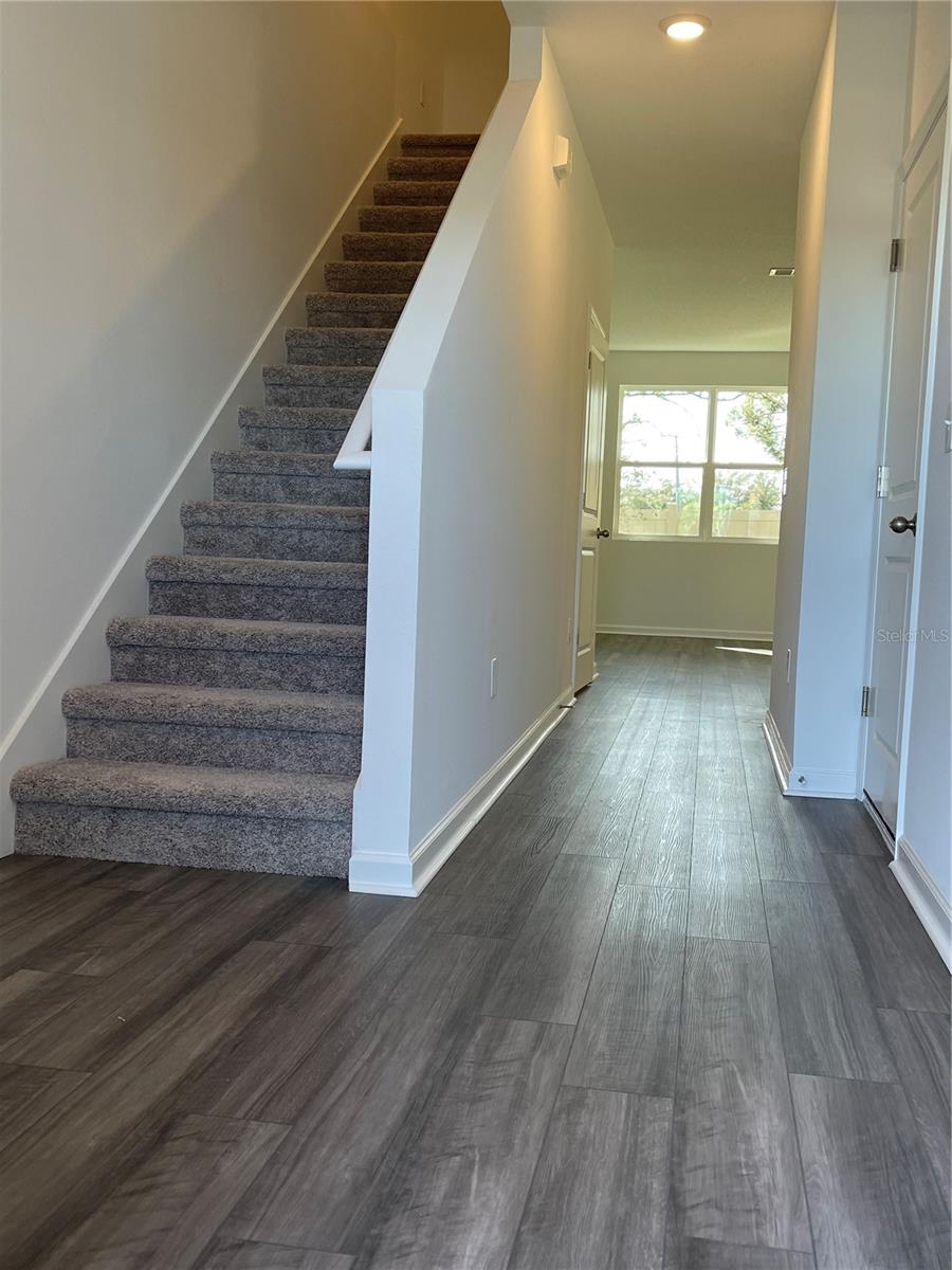 6163 DAERR RIDGE ST — photo 3
