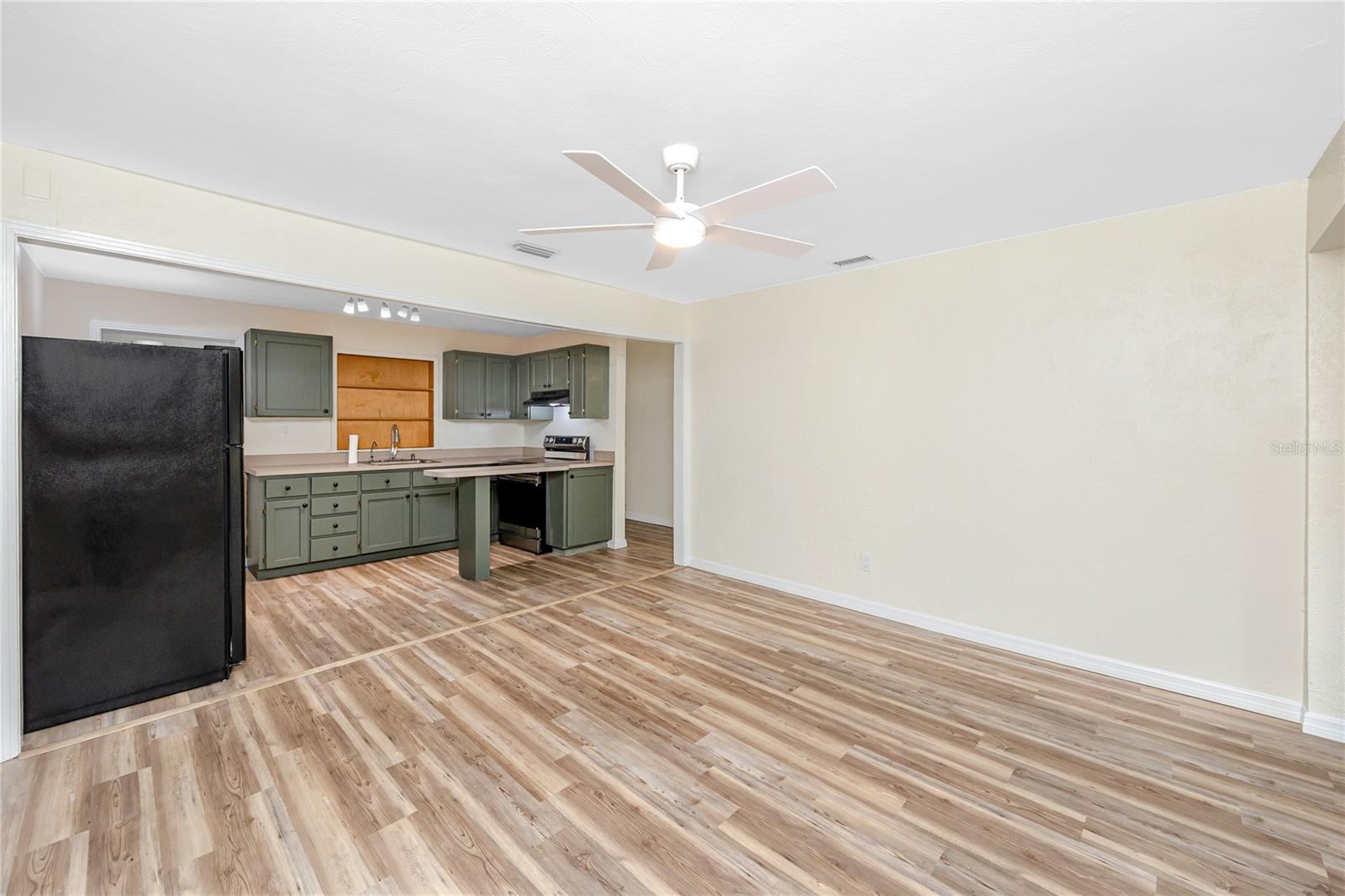7134 LAUDER PL — photo 15