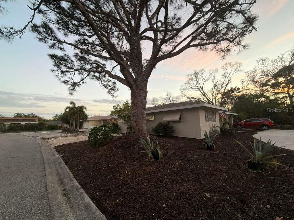 5004 MEDALIST RD — photo 6