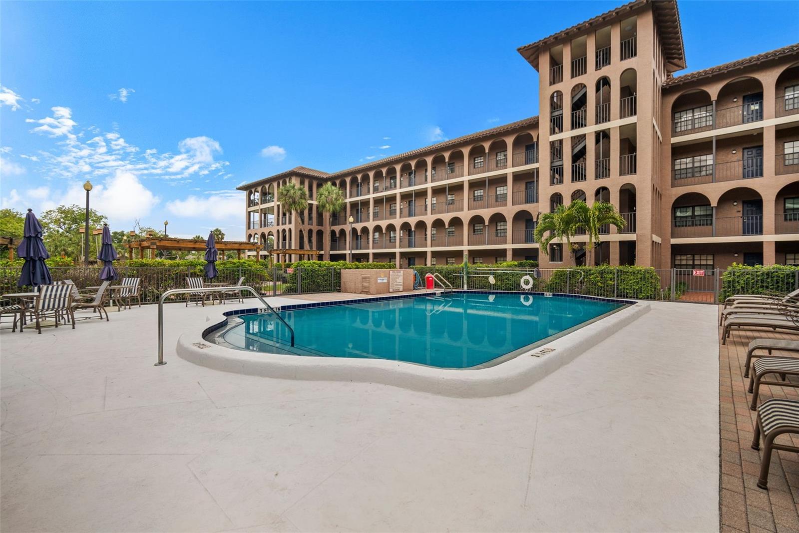 6100 GULFPORT BLVD S #402 — photo 21
