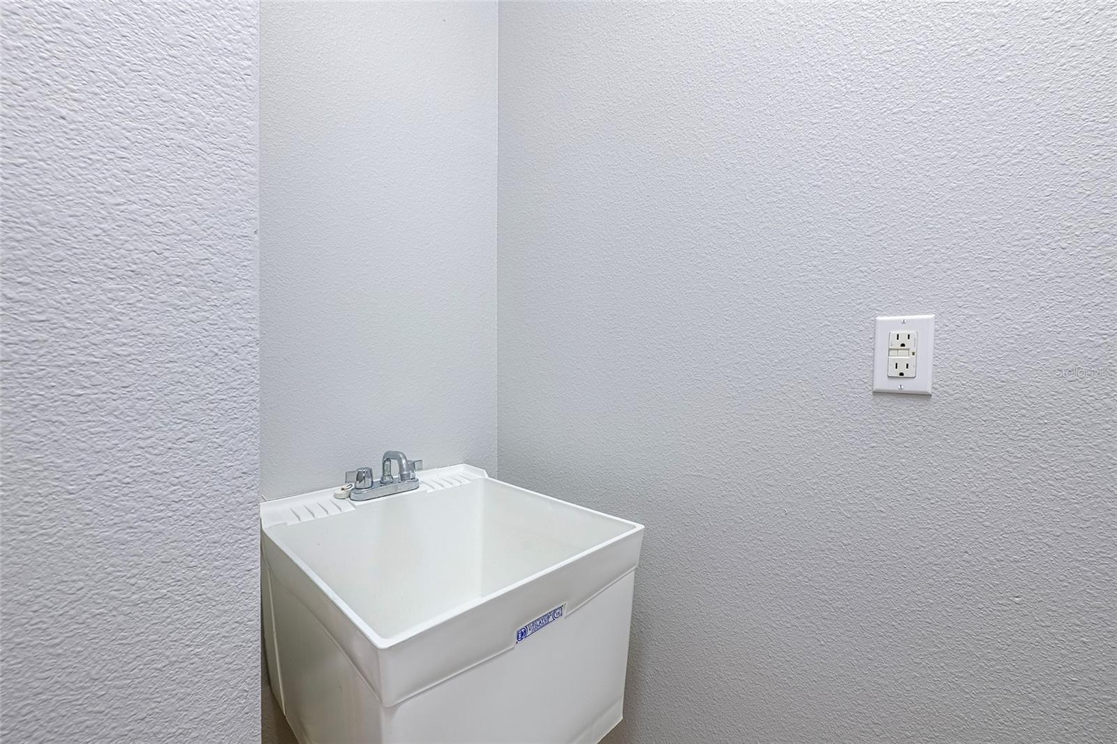 4717 CASSWELL DR — photo 32