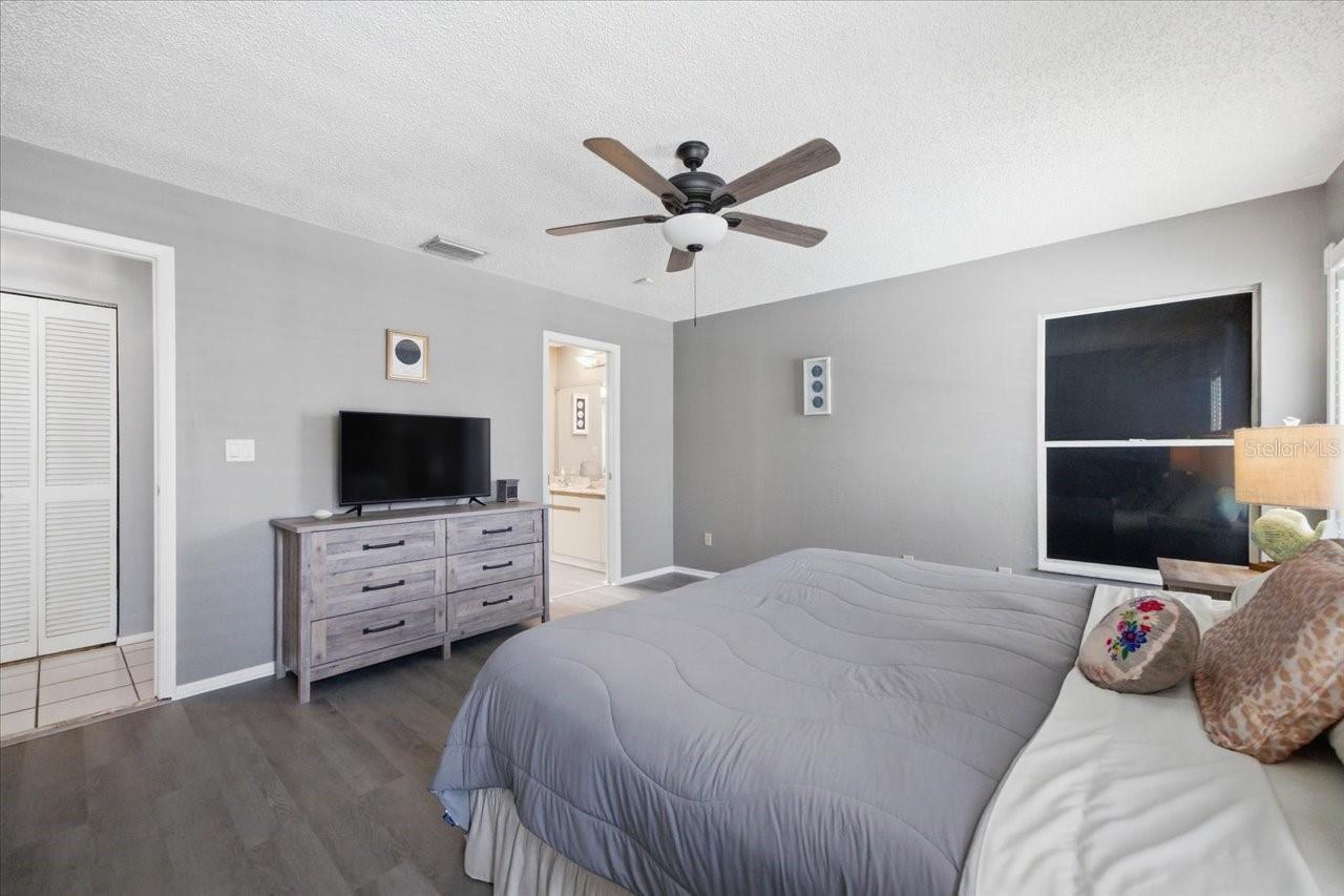 798 COUNTRYSHIRE LN — photo 37