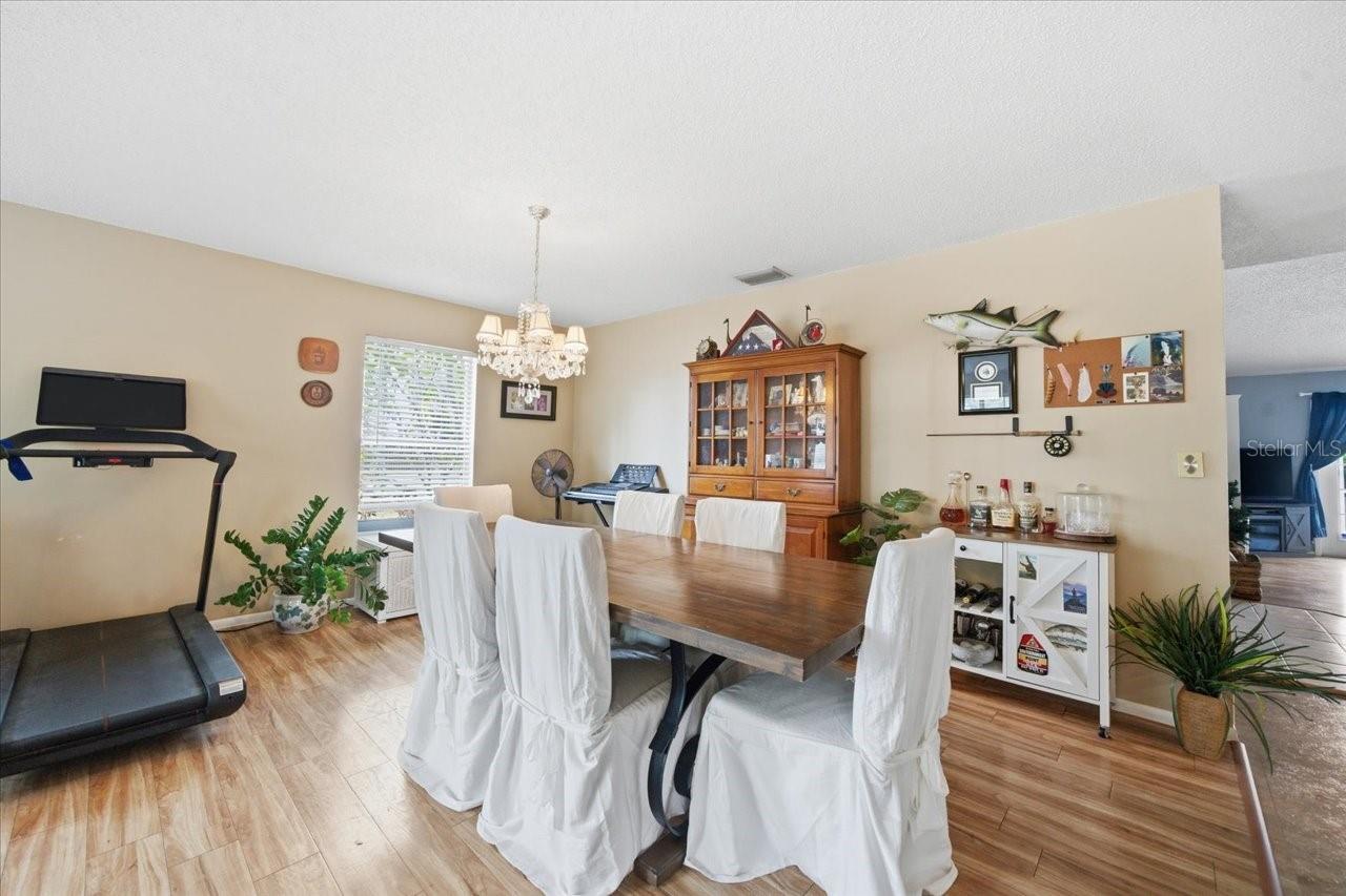 798 COUNTRYSHIRE LN — photo 31