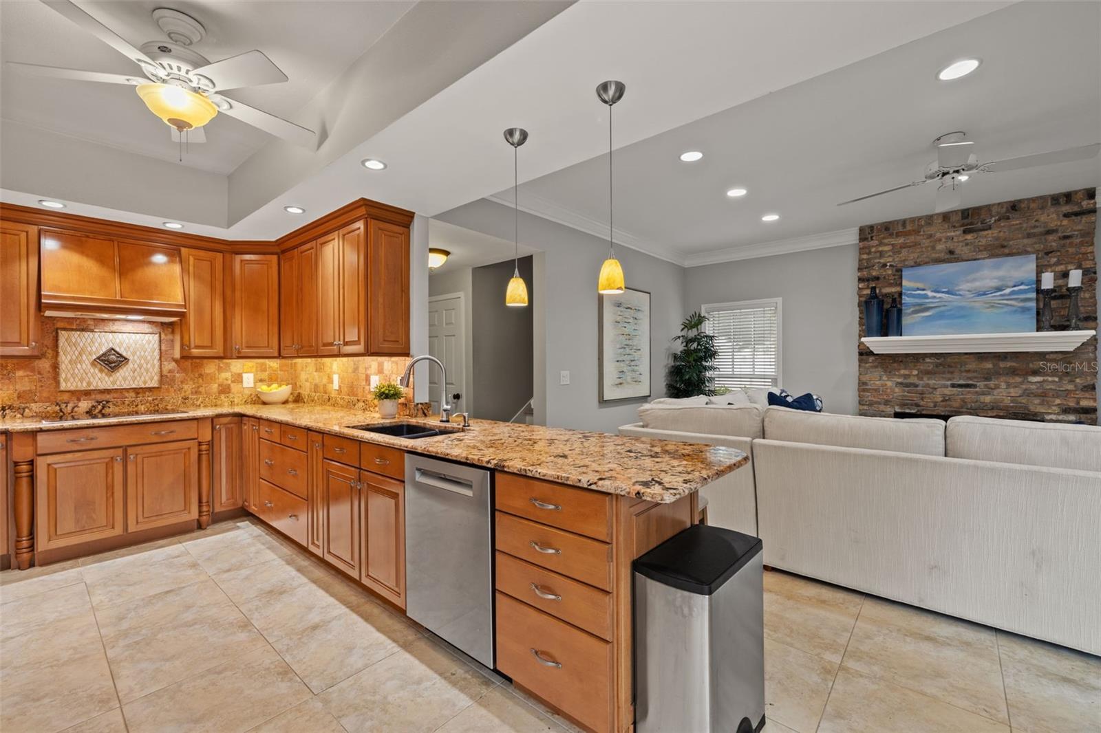 3233 W PARKLAND BLVD — photo 36