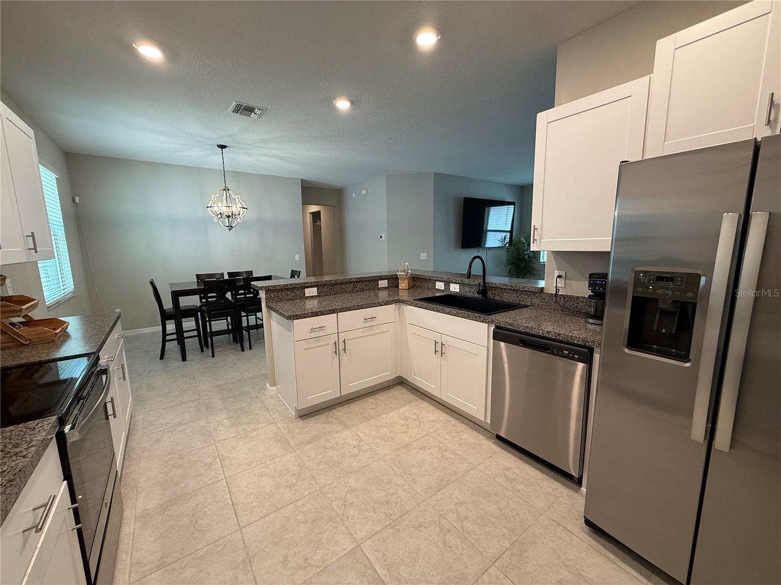 9601 FLOURISH DR — photo 8